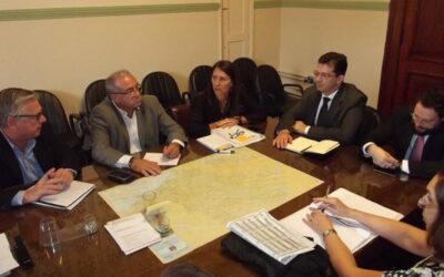 Em discussão nível universitário para escreventes