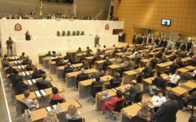 Deputados que votaram contra o servidorismo estadual