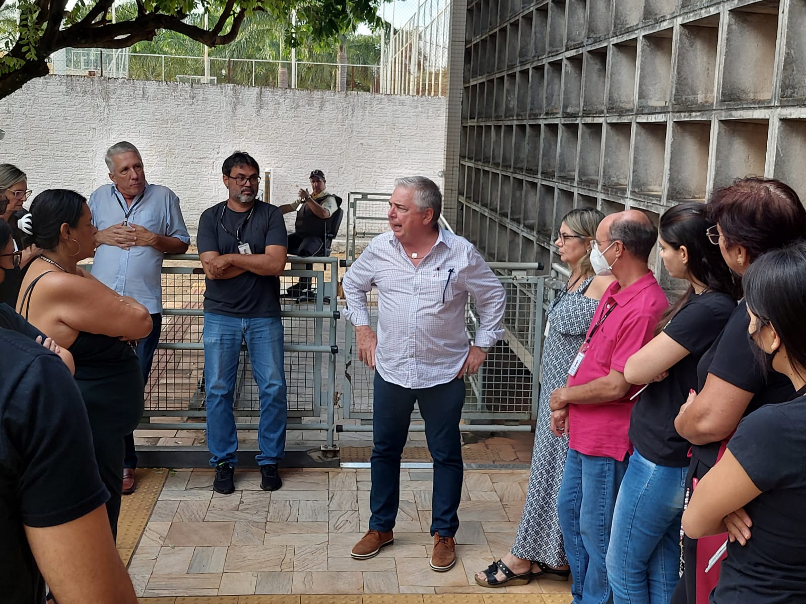 Servidores de Mirassol receberam a visita dos dirigentes Eda Mara, Pardal e Alemão da ASSOJURIS