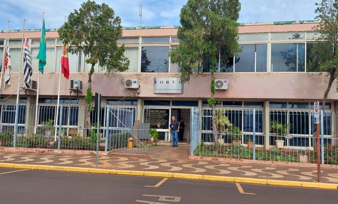 Servidores de GUARÁ são visitados pela ASSOJURIS