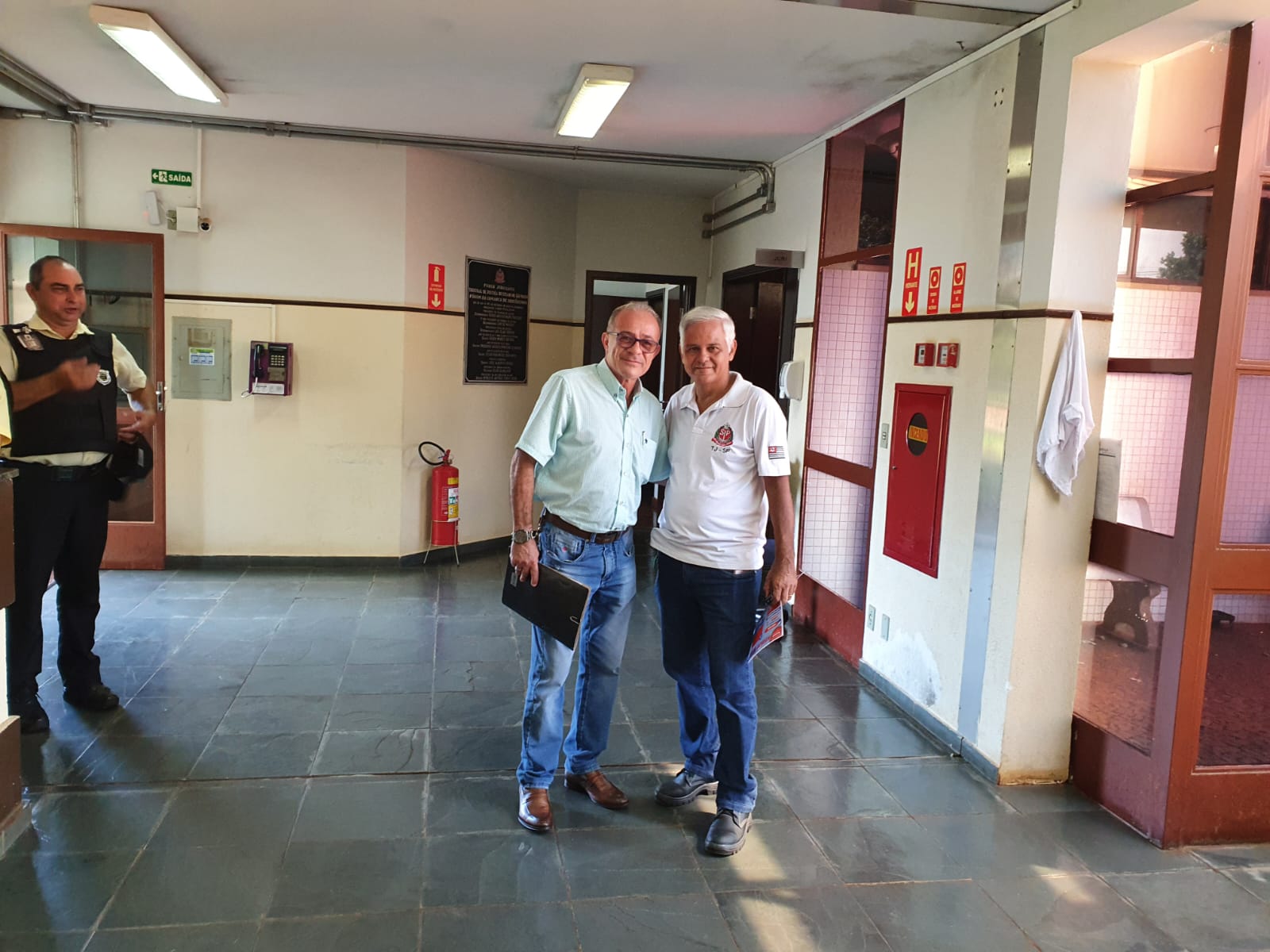 Servidores do fórum de Sertãozinho são visitados pela ASSOJURIS