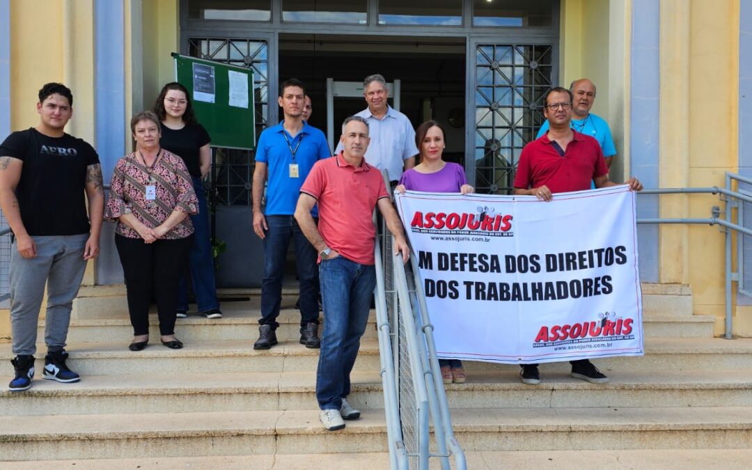 LUCÉLIA – SERVIDORES DO JUDICIÁRIO VÃO PARAR