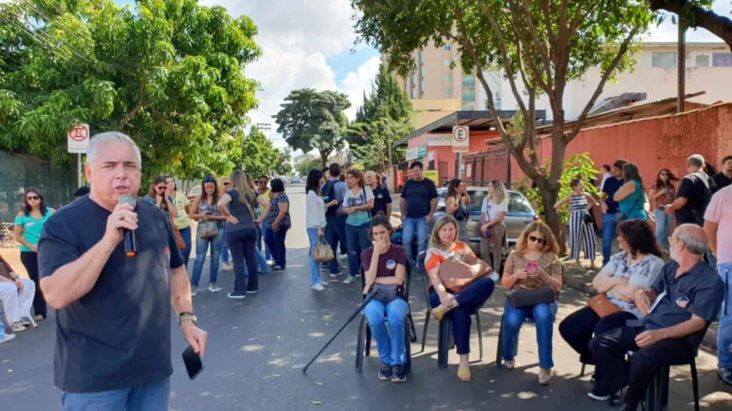 Servidores do forum de Ribeirão Preto estão parados